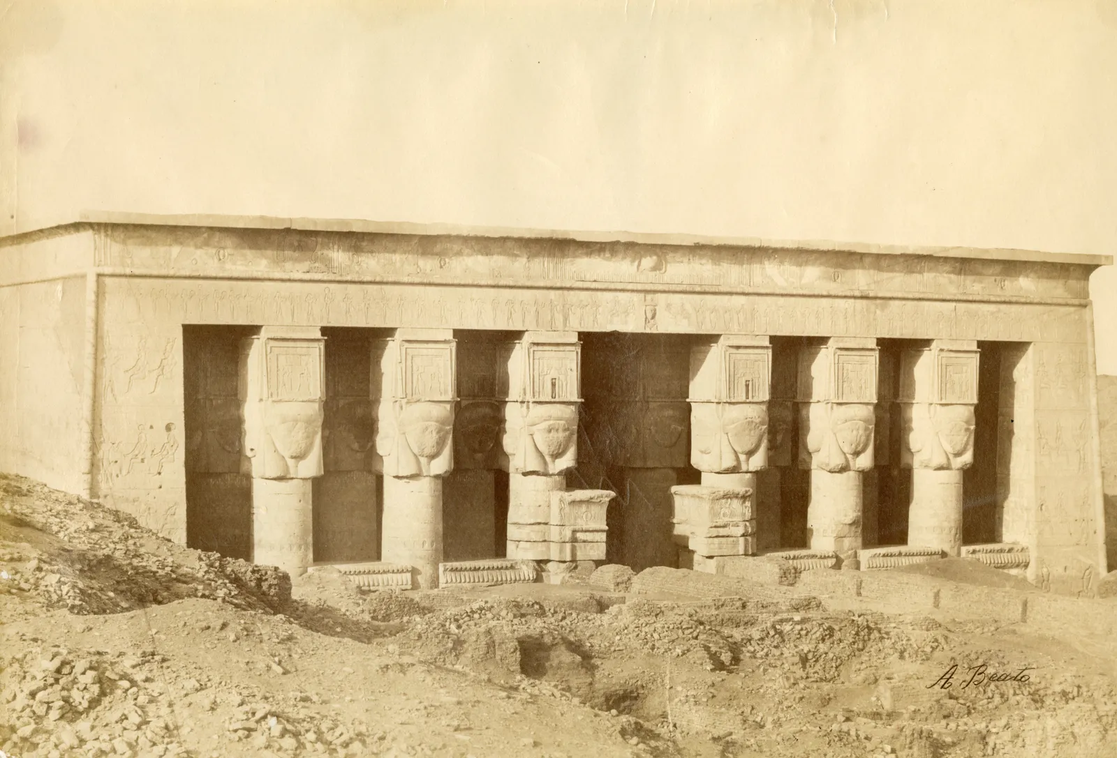 Visite privée du temple de Dendérah — view 5
