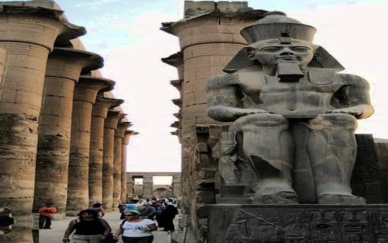 Private Luxor Day Trip by Plane